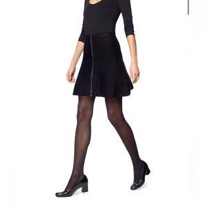 Hanes | No Nonsense | Great Shapes® Diamond Control Top Textured Tights Size M